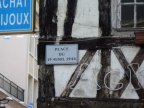 Rouen Rue 17 April